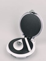 MR-716 Вафельниця 750Вт  Maestro