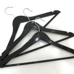 Вішалка дерев'яна чорна