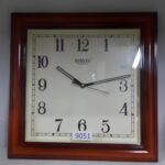 Годинник настінний R 9051 DX