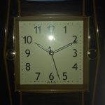 592 Годинник настінний квадратний Rikon