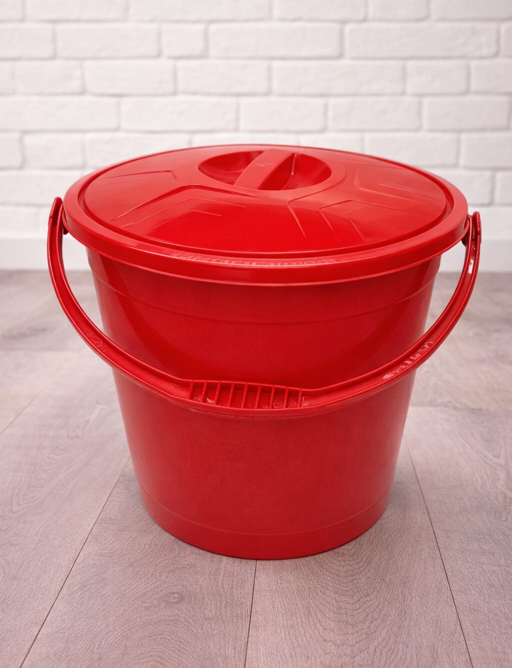 в8 Відро з кришкою 12л червоне R-plastic - Зображення 1