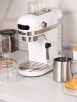 YCM-E1500 Кавоварка ріжкова 1,4л, ручний капуч.,підігрів чашок Ardesto #