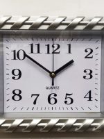 831 Годинник настінний 26*22см