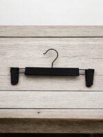 Вішак пластмасовий з зажимом (10шт)