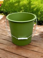 Відро пласмасове 10л В дорож. біла ручка